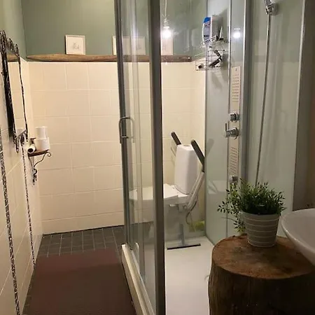 Vanha Ravintola Oelvin Suolatorilla - Vanhan Kanttorilan Yhteydessae * Loviisa