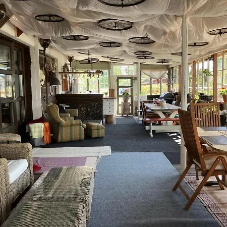 Apartament Vanha Ravintola Oelvin Suolatorilla - Vanhan Kanttorilan Yhteydessae