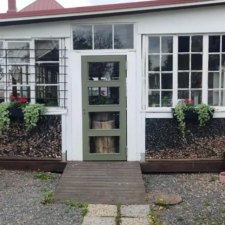 Vanha Ravintola Oelvin Suolatorilla - Vanhan Kanttorilan Yhteydessae Lejlighed Loviisa