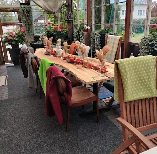 Vanha Ravintola Oelvin Suolatorilla - Vanhan Kanttorilan Yhteydessae 罗威萨