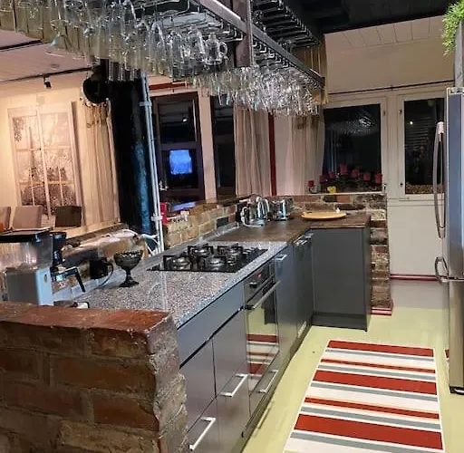 Vanha Ravintola Oelvin Suolatorilla - Vanhan Kanttorilan Yhteydessae 公寓