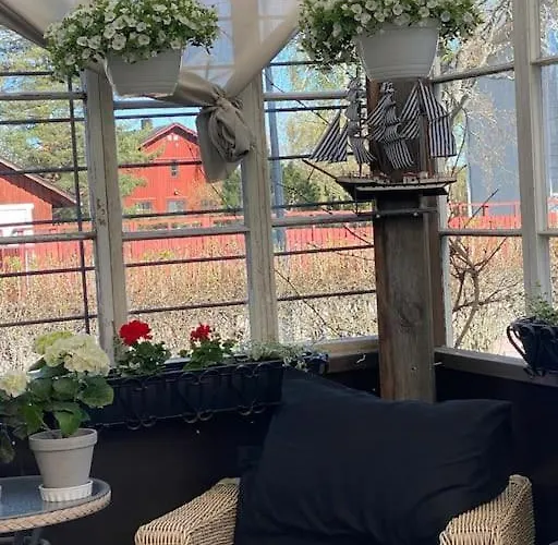 Vanha Ravintola Oelvin Suolatorilla - Vanhan Kanttorilan Yhteydessae