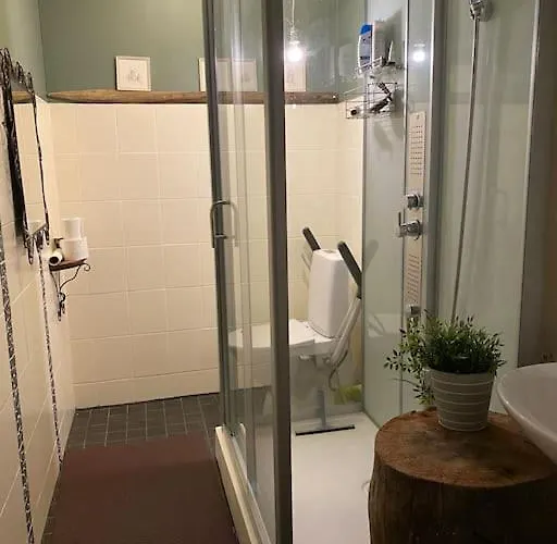 Vanha Ravintola Oelvin Suolatorilla - Vanhan Kanttorilan Yhteydessae * 罗威萨