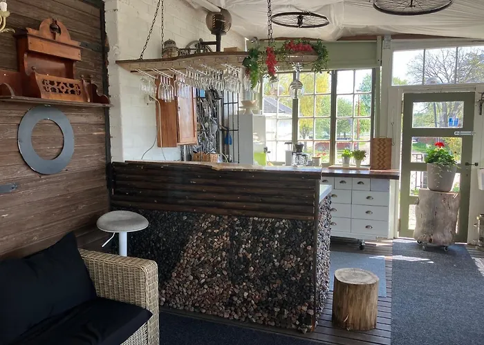 公寓 Vanha Ravintola Oelvin Suolatorilla - Vanhan Kanttorilan Yhteydessae *