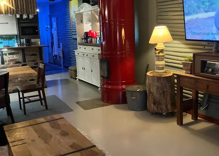 Vanha Ravintola Oelvin Suolatorilla - Vanhan Kanttorilan Yhteydessae 公寓